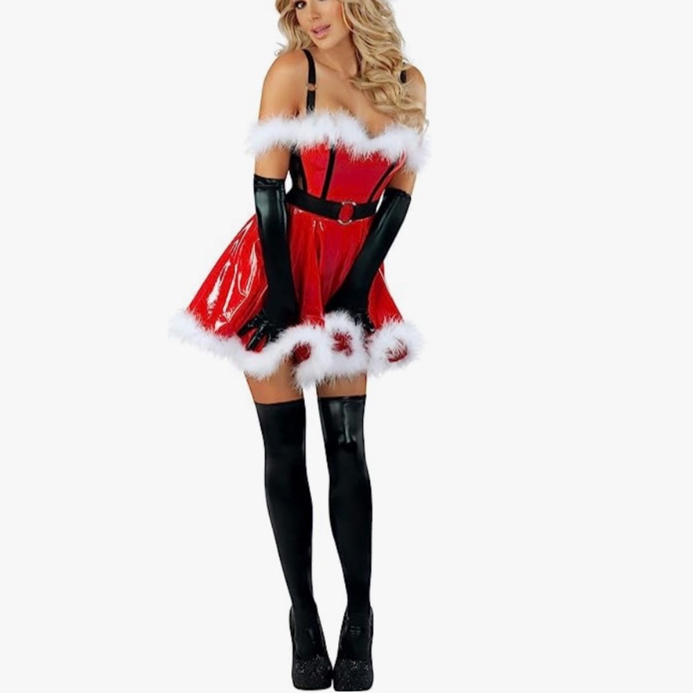 Ariana Grande Style Thank U Next Mean Girls Santa Outfit